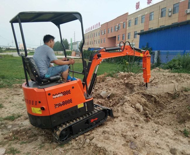 農(nóng)田改造小挖掘機(jī) 農(nóng)田改造小挖掘機(jī)