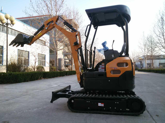 履帶式小型挖掘機(jī) 履帶式小型挖掘機(jī)