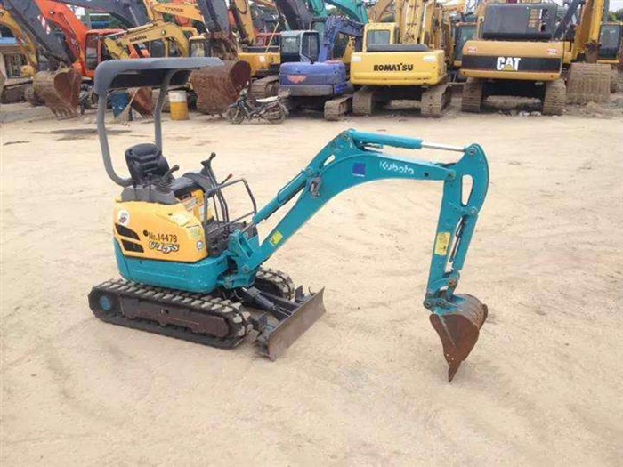 小挖機(jī)的保養(yǎng) 小挖機(jī)的保養(yǎng)