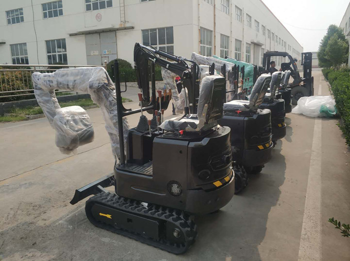 凱迪沃一批小型挖掘機(jī)批量出口美國(guó) 凱迪沃一批小型挖掘機(jī)批量出口美國(guó)